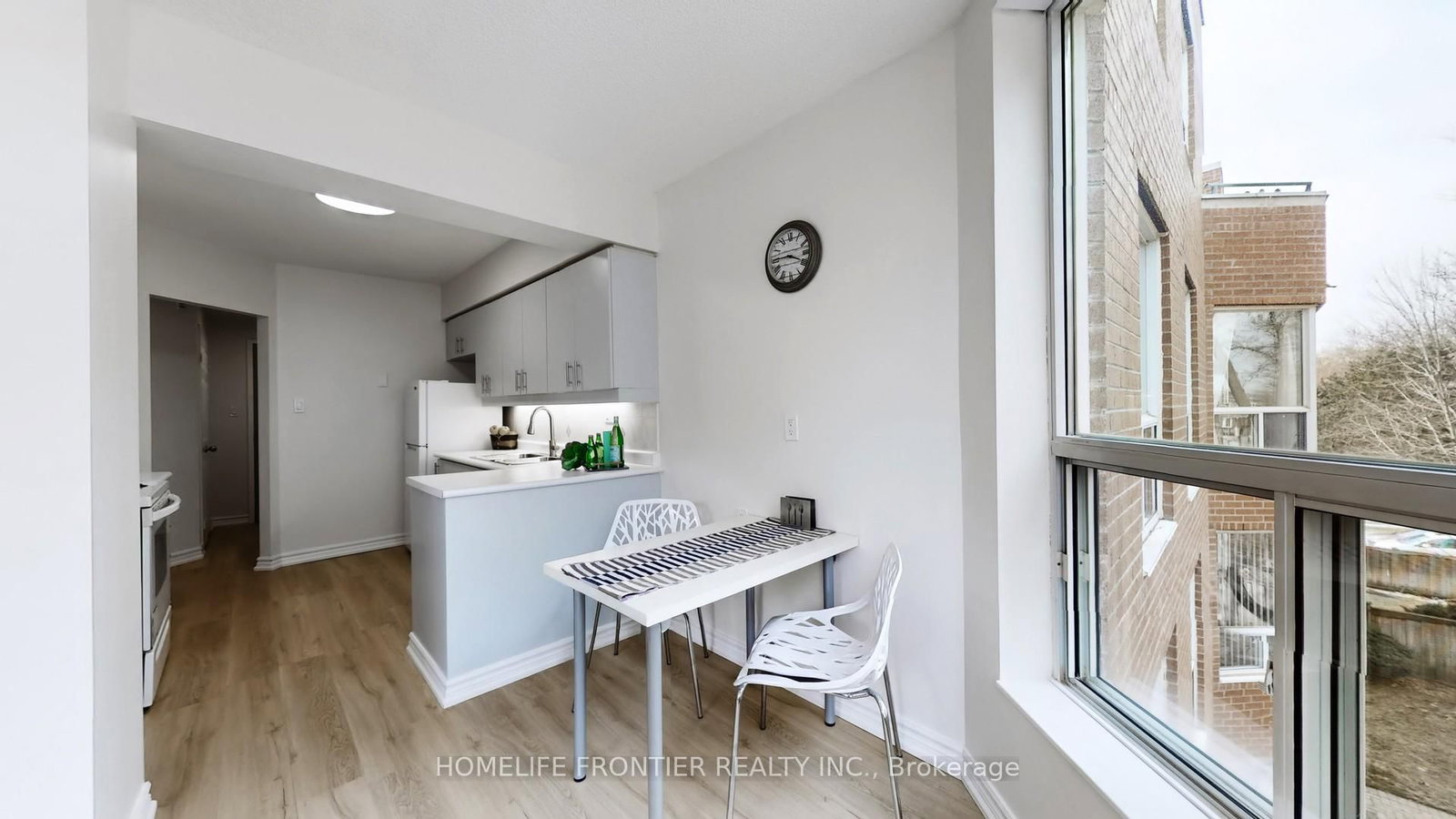 Condo for sale at 306-9 Chalmers Road, Richmond Hill, Ontario, L4B 3N3 - Doncrest - MLS: N12928752