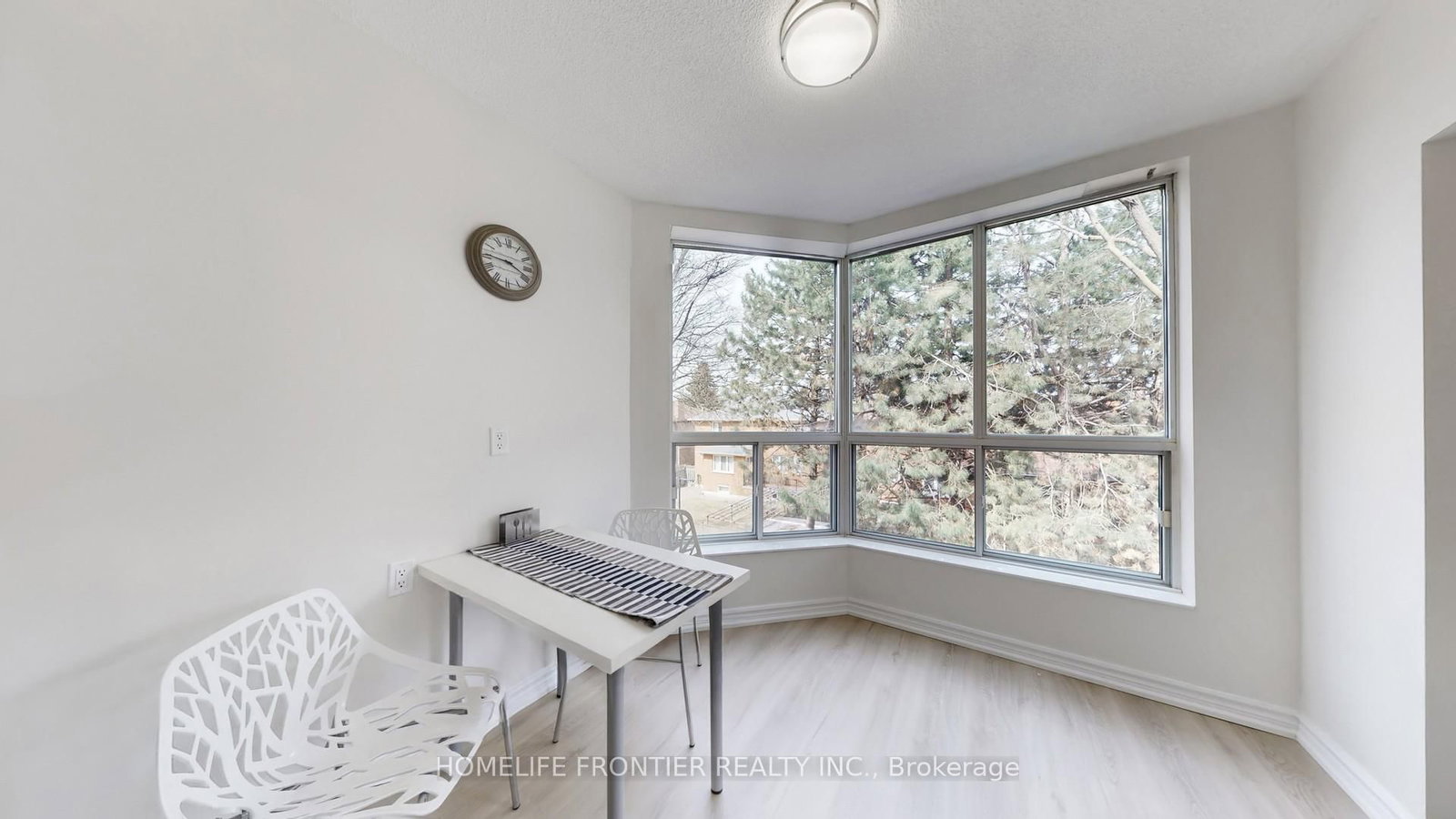 Condo for sale at 306-9 Chalmers Road, Richmond Hill, Ontario, L4B 3N3 - Doncrest - MLS: N12928752