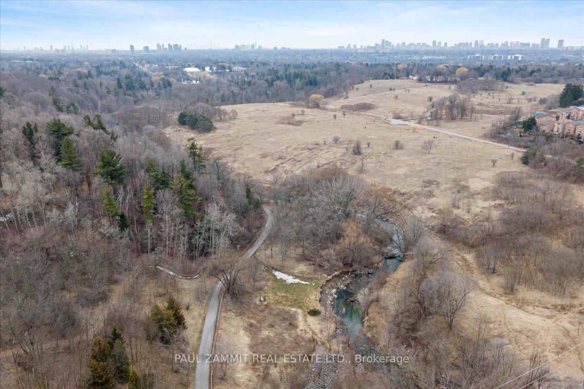 Townhouse for sale at 1 Wetherby Circle, Markham, Ontario, L3T 7R8 - German Mills - MLS: N12929038