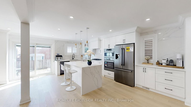 84 Jessica Gdns, Vaughan, L4J 3G2 | Image 3