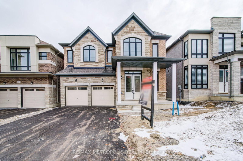 19 Kane Cres, Aurora, L4G 0C5 | Image 2