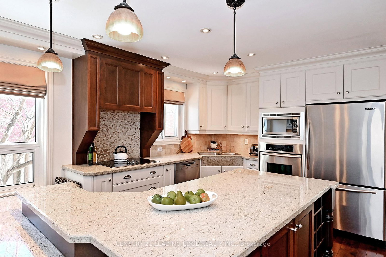 Detached House for sale at 34 Pandora Court, Richmond Hill, Ontario, L4S 1J4 - Devonsleigh - MLS: N12929488