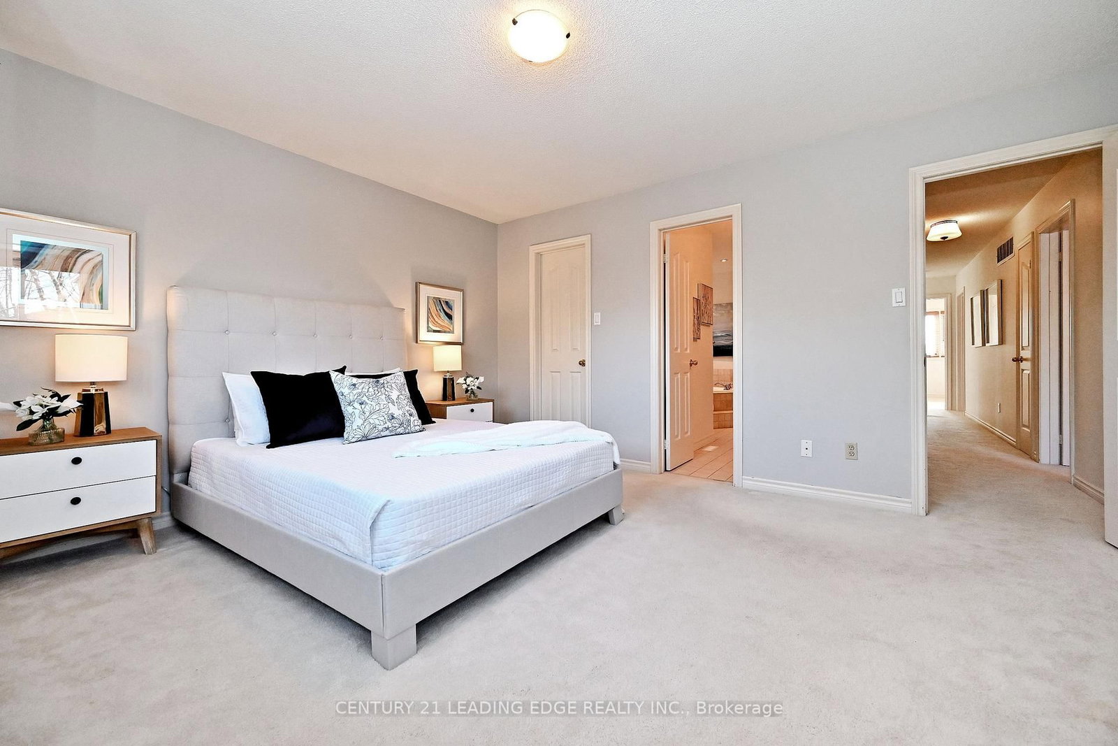 Detached House for sale at 34 Pandora Court, Richmond Hill, Ontario, L4S 1J4 - Devonsleigh - MLS: N12929488