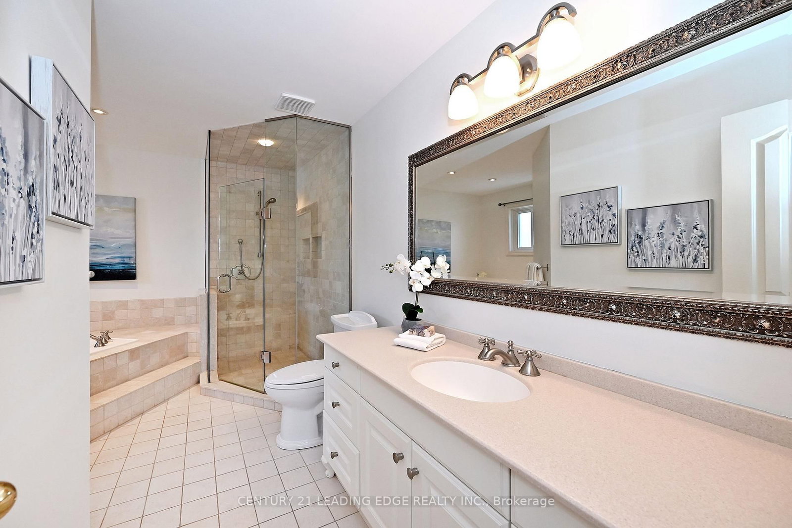 Detached House for sale at 34 Pandora Court, Richmond Hill, Ontario, L4S 1J4 - Devonsleigh - MLS: N12929488