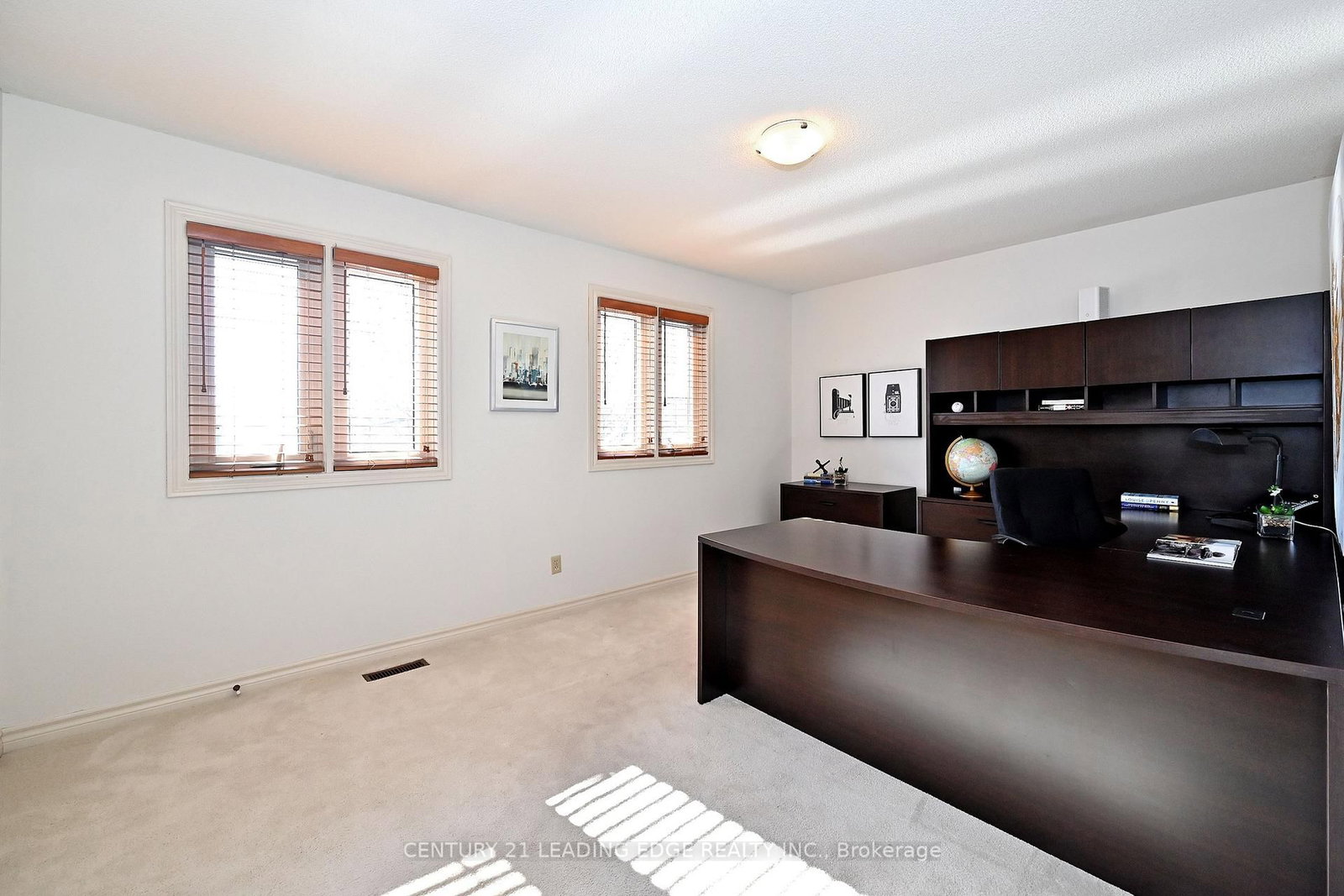 Detached House for sale at 34 Pandora Court, Richmond Hill, Ontario, L4S 1J4 - Devonsleigh - MLS: N12929488