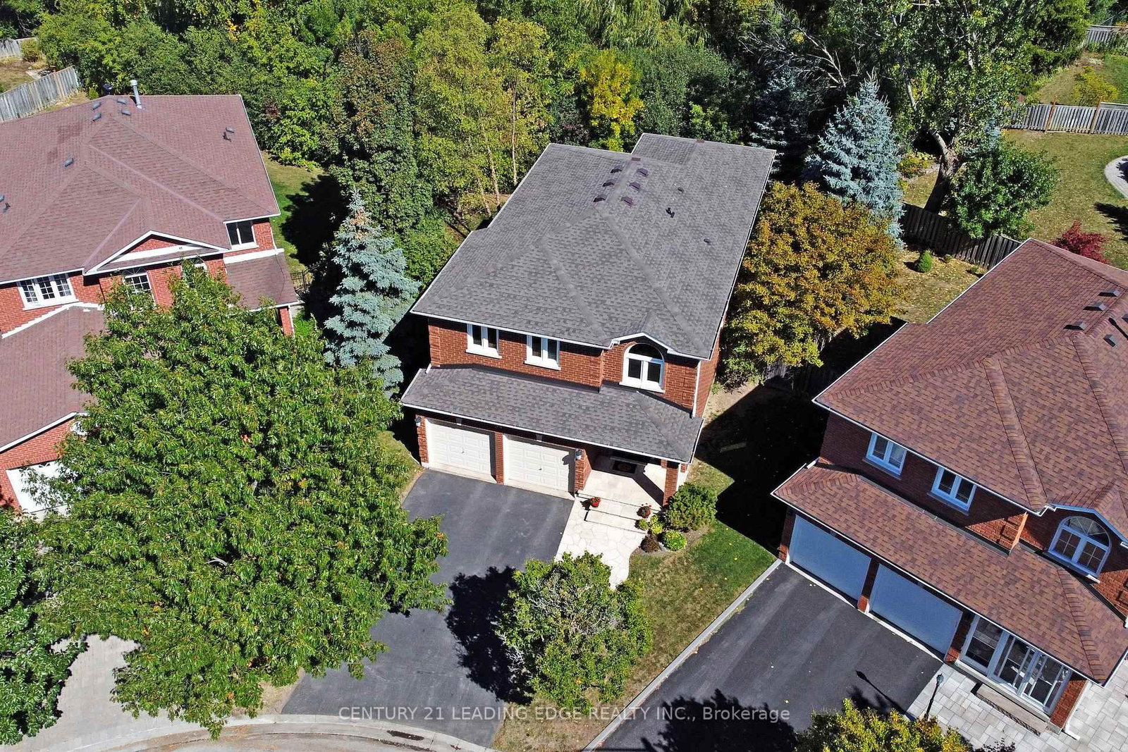 Detached House for sale at 34 Pandora Court, Richmond Hill, Ontario, L4S 1J4 - Devonsleigh - MLS: N12929488