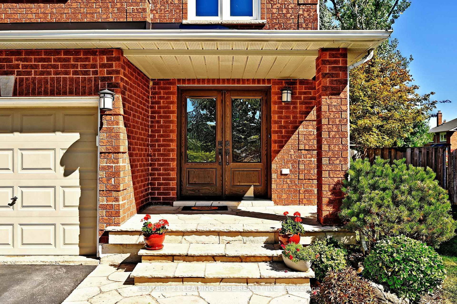 Detached House for sale at 34 Pandora Court, Richmond Hill, Ontario, L4S 1J4 - Devonsleigh - MLS: N12929488