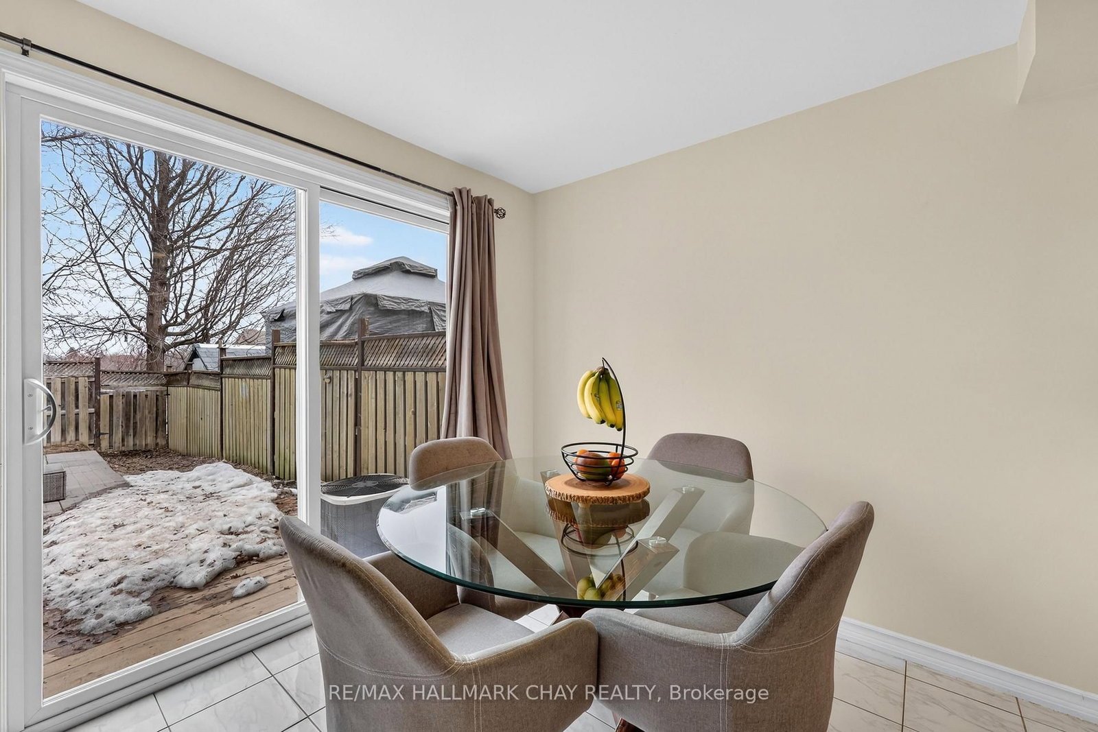 Townhouse for sale at 2057 Osbond Road, Innisfil, Ontario, L9S 0B6 - Alcona - MLS: N12929596