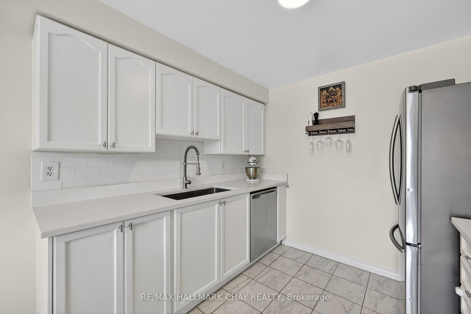 Townhouse for sale at 2057 Osbond Road, Innisfil, Ontario, L9S 0B6 - Alcona - MLS: N12929596