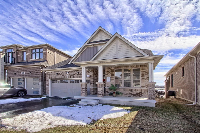 43 Big Canoe Dr, Georgina, L0E 1R0 | Image 2