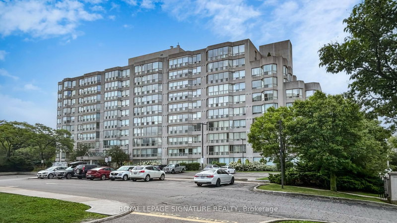 212 - 175 Cedar Ave, Richmond Hill, L4C 9V3 | Image 2