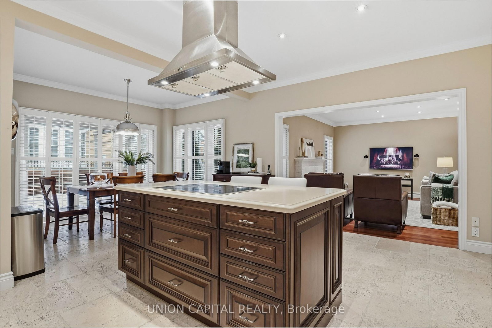 Detached House for sale at 110 Regent Street, Richmond Hill, Ontario, L4C 9P4 - Mill Pond - MLS: N12930460