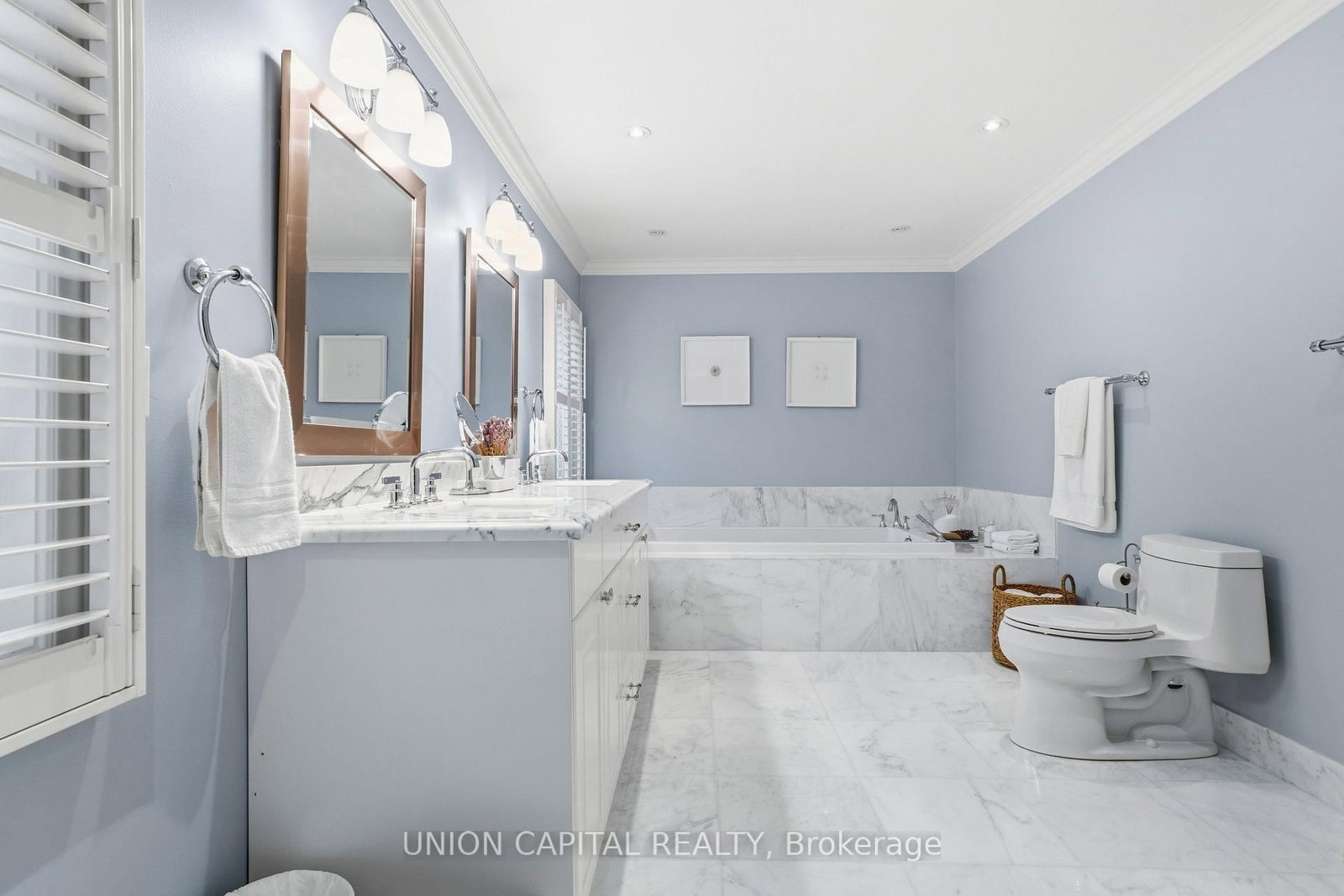 Detached House for sale at 110 Regent Street, Richmond Hill, Ontario, L4C 9P4 - Mill Pond - MLS: N12930460