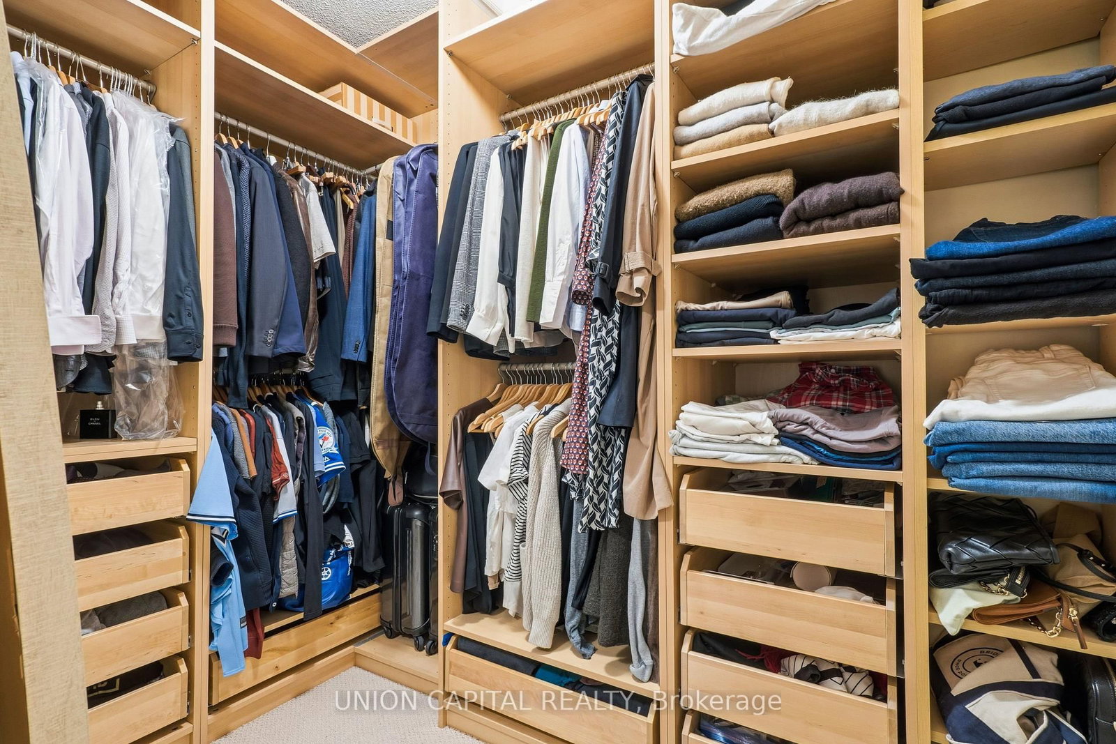 Detached House for sale at 110 Regent Street, Richmond Hill, Ontario, L4C 9P4 - Mill Pond - MLS: N12930460