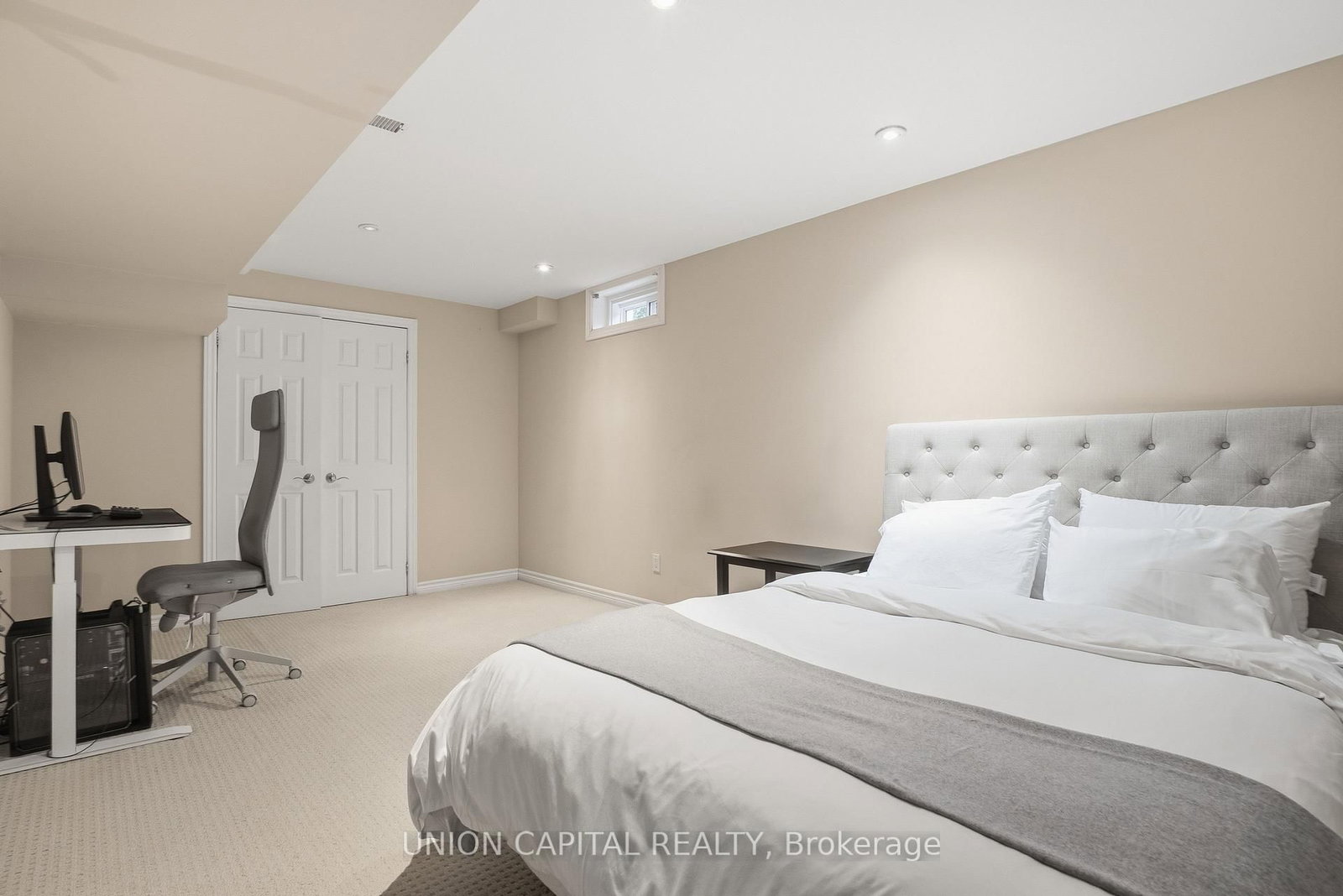 Detached House for sale at 110 Regent Street, Richmond Hill, Ontario, L4C 9P4 - Mill Pond - MLS: N12930460