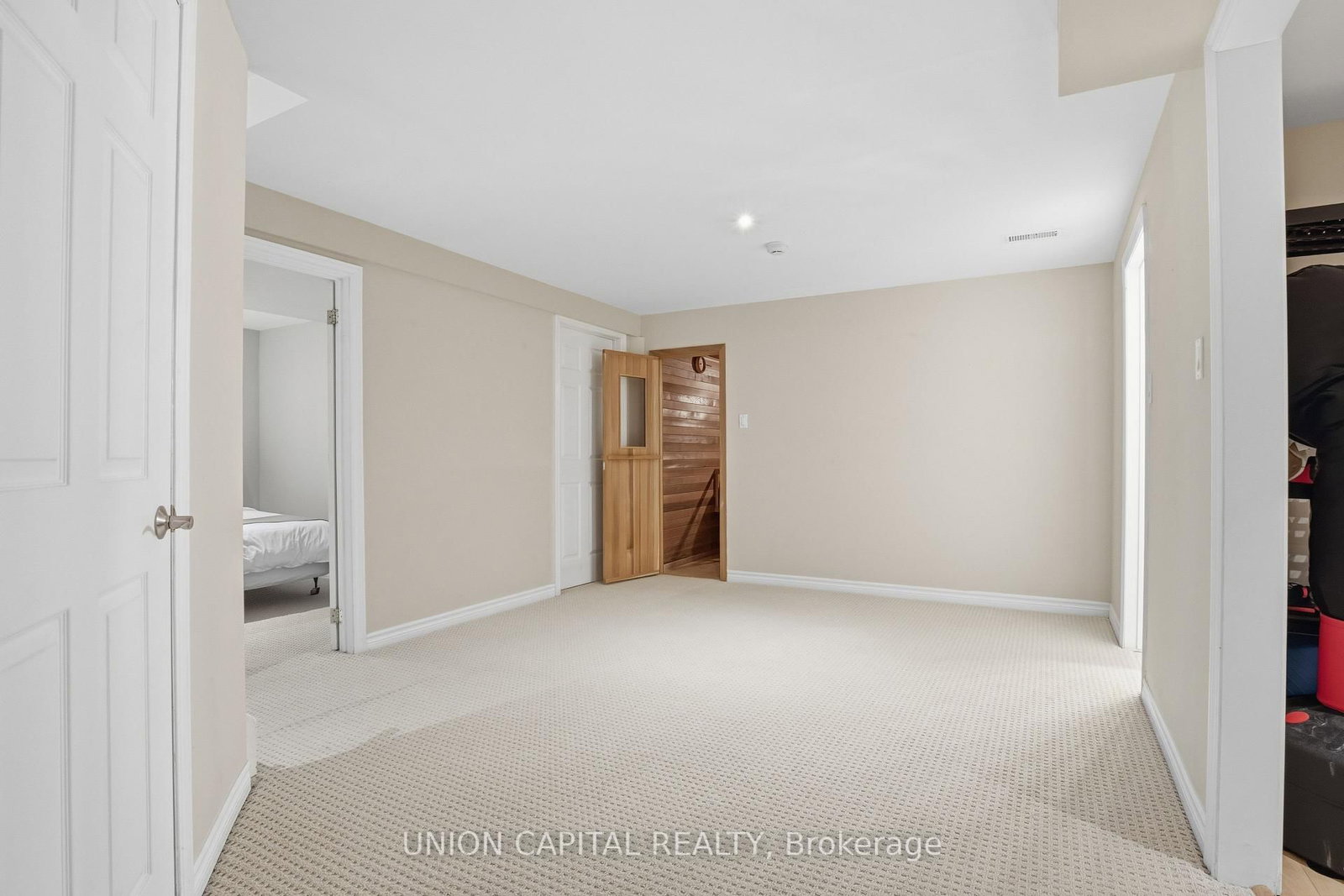 Detached House for sale at 110 Regent Street, Richmond Hill, Ontario, L4C 9P4 - Mill Pond - MLS: N12930460