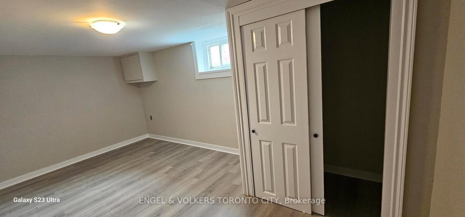 46 Walter Avenue S, Unit B - Photo 12