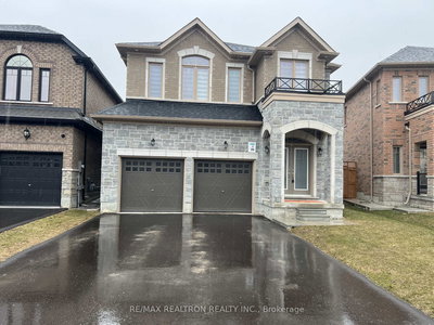 26 Mac Campbell Way | Bradford West Gwillimbury | Image