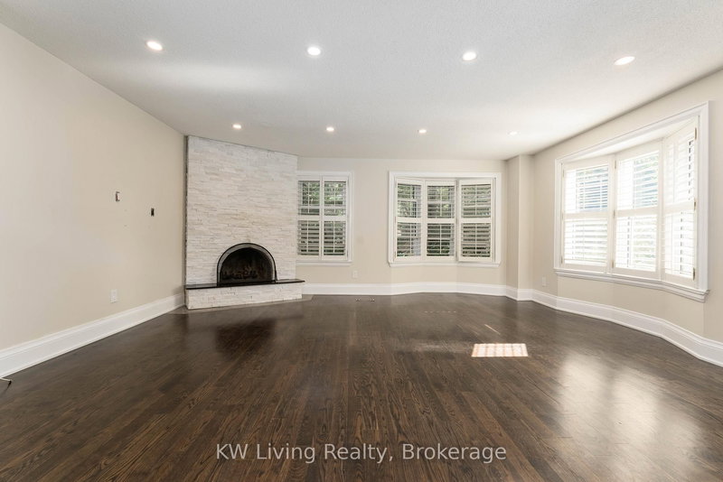 96 Confederation Way, Markham, L3T 5R5 | Image 2