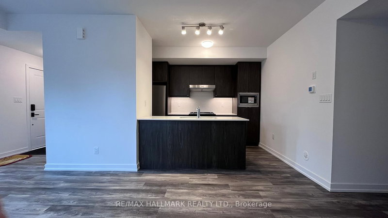 120 - 51 Jefferson Sdrd, Richmond Hill, L4E 1M1 | Image 2