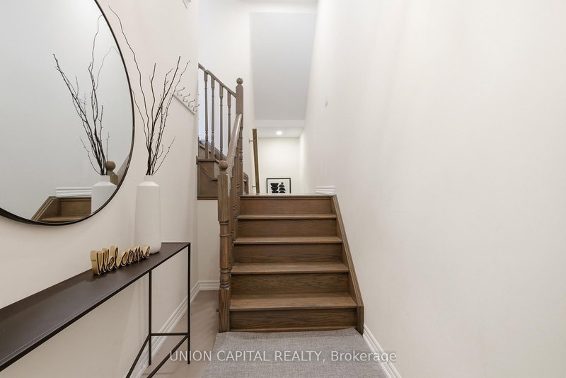 9 Isabella Peach Dr, Markham, L6C 0Z1 | Image 3