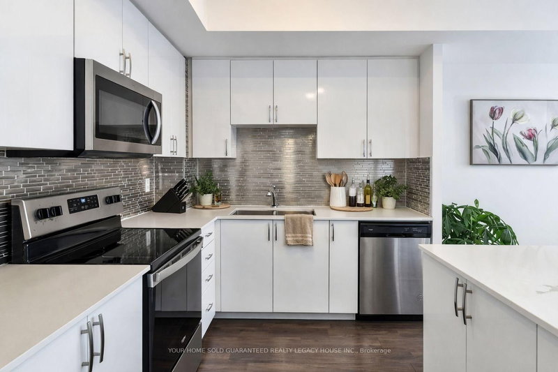 803 - 5279 Highway 7 Rd, Vaughan, L4L 0J1 | Image 3