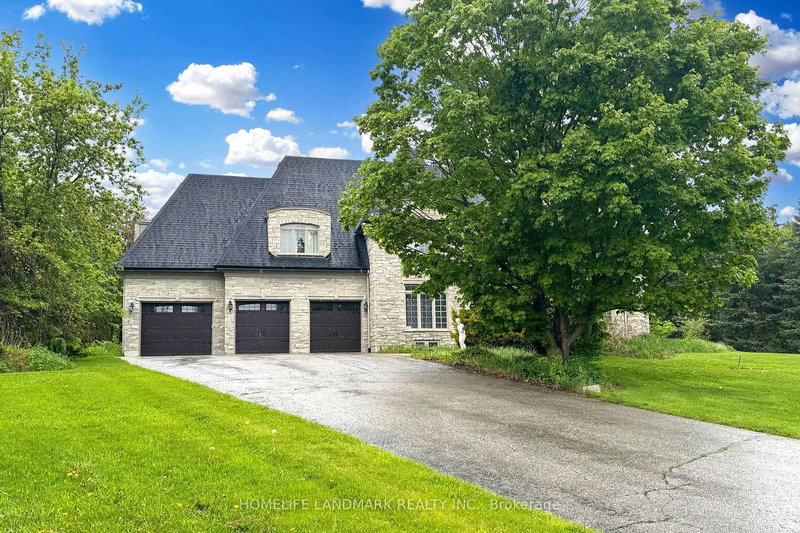 19 Wolf Run Crt, Whitchurch-Stouffville, L4A 2L4 | Image 3