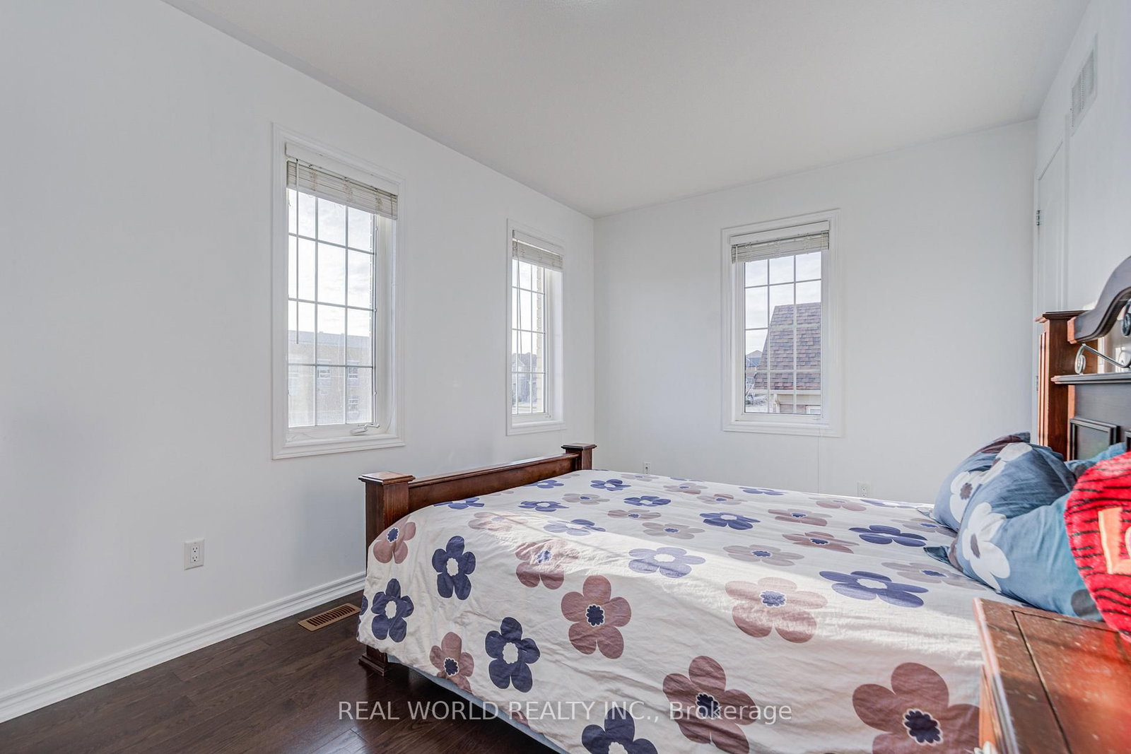 Detached House for sale at 247 Selwyn Road, Richmond Hill, Ontario, L4E 0R4 - Jefferson - MLS: N12931334