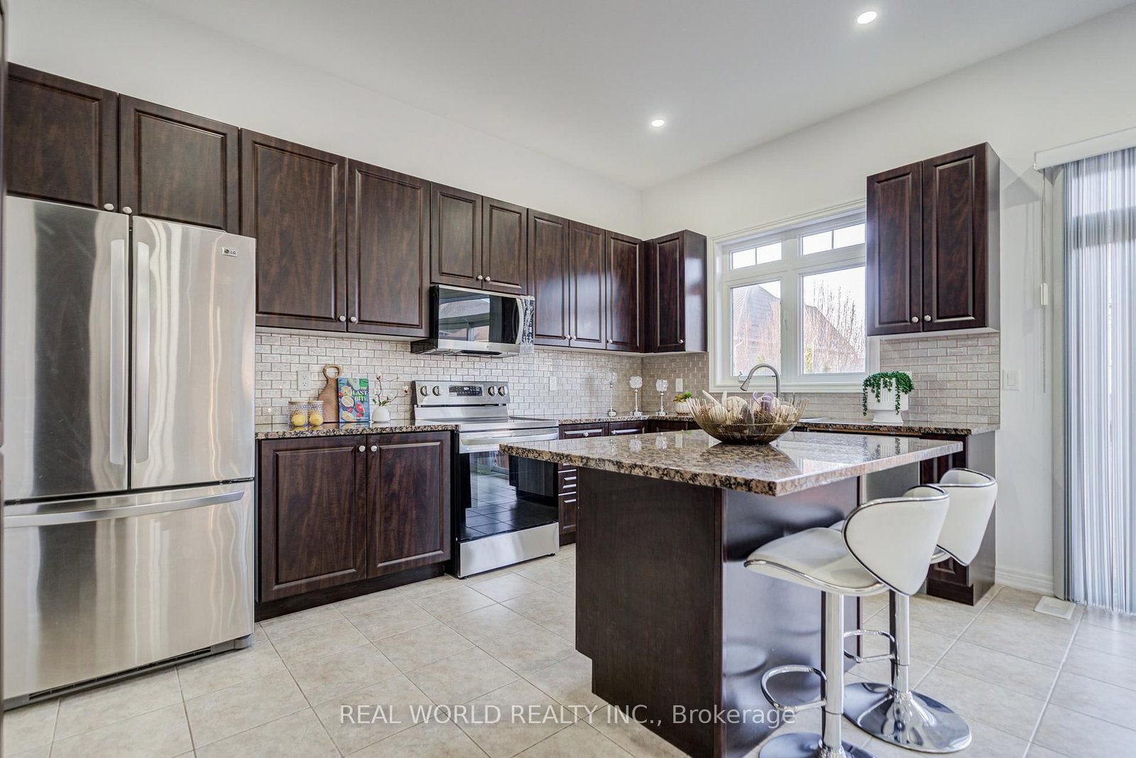 Detached House for sale at 247 Selwyn Road, Richmond Hill, Ontario, L4E 0R4 - Jefferson - MLS: N12931334