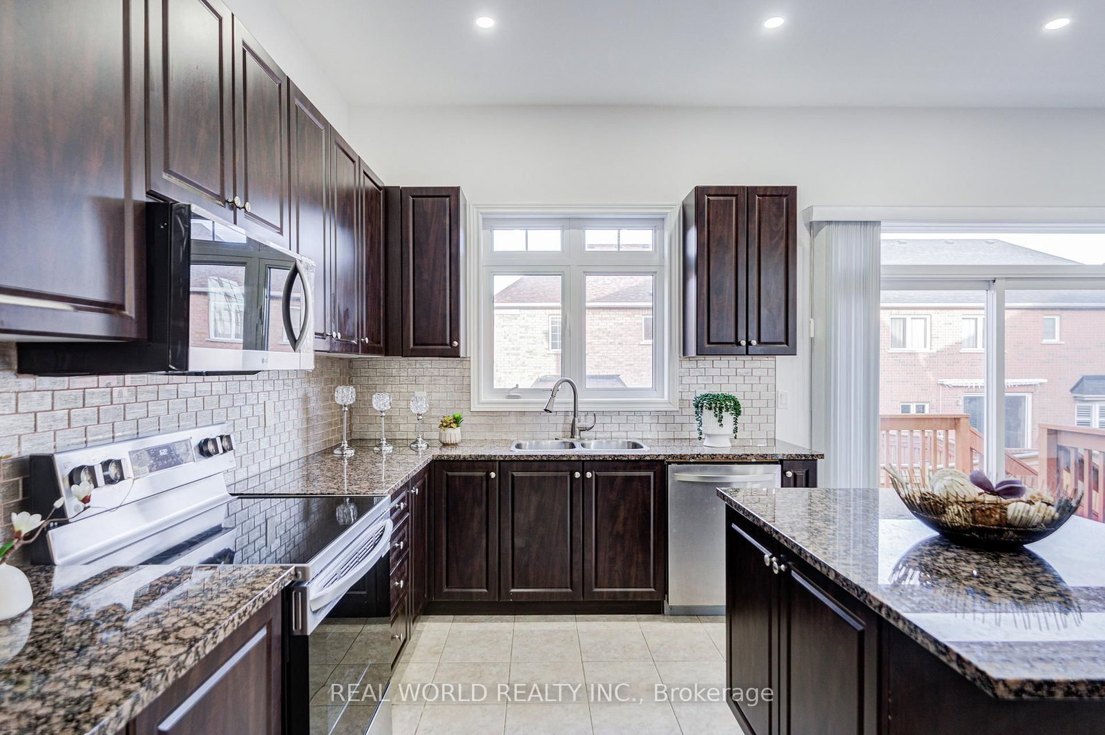 Detached House for sale at 247 Selwyn Road, Richmond Hill, Ontario, L4E 0R4 - Jefferson - MLS: N12931334