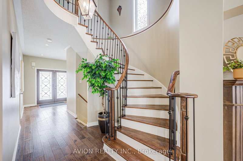 15 Tacc Tr, Vaughan, L4H 2H4 | Image 2