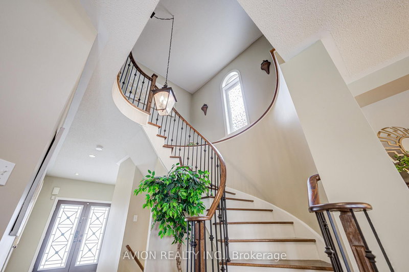 15 Tacc Tr, Vaughan, L4H 2H4 | Image 3