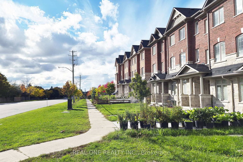 4798 16th Ave, Markham, L6C 0V8 | Image 2