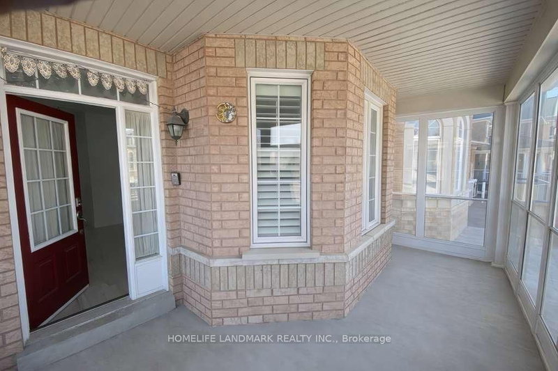 127 Rizal Ave, Markham, L6B 0E5 | Image 3