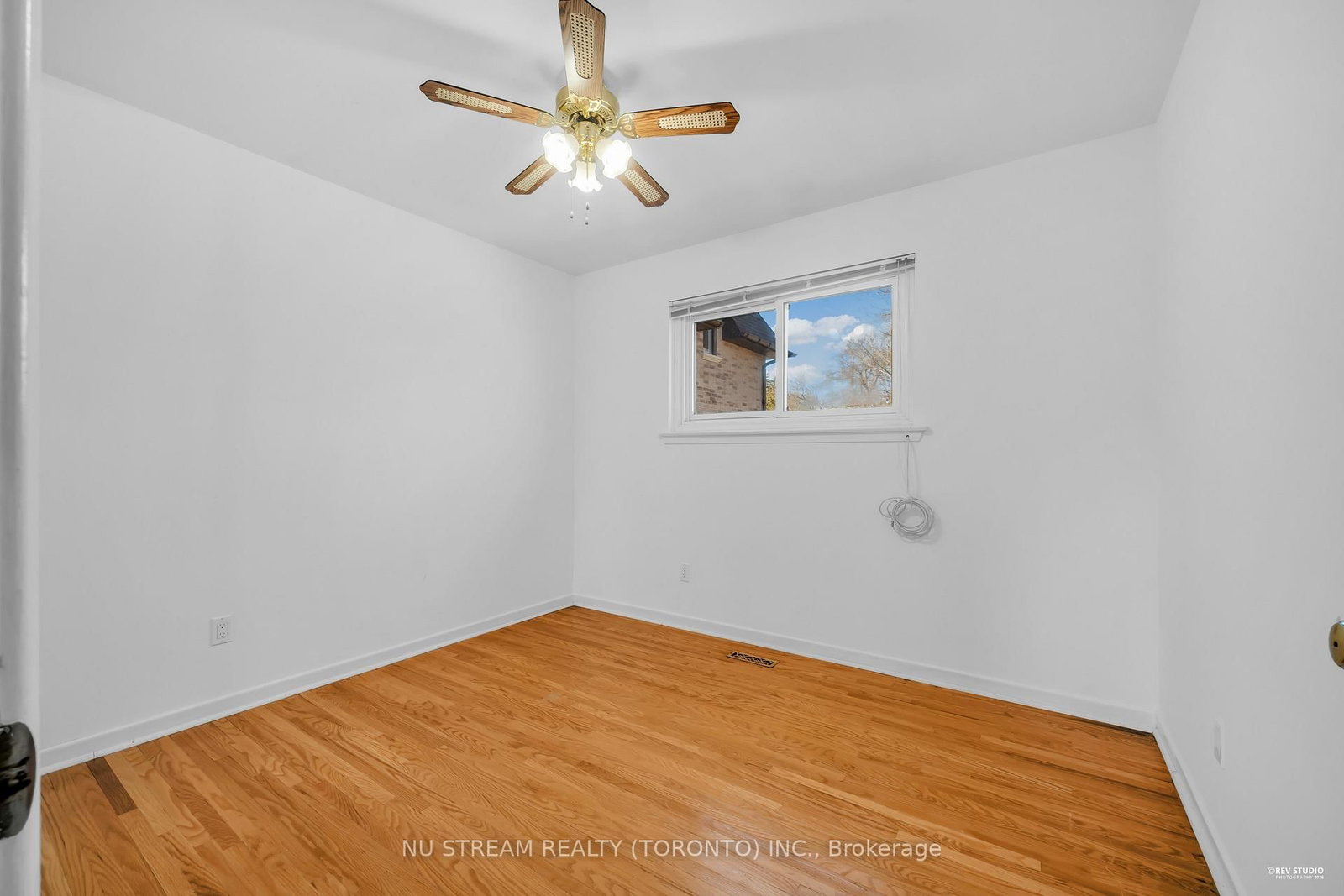 Detached House for sale at 18 Emily Carr Street, Markham, Ontario, L3R 2K4 - Unionville - MLS: N12932882