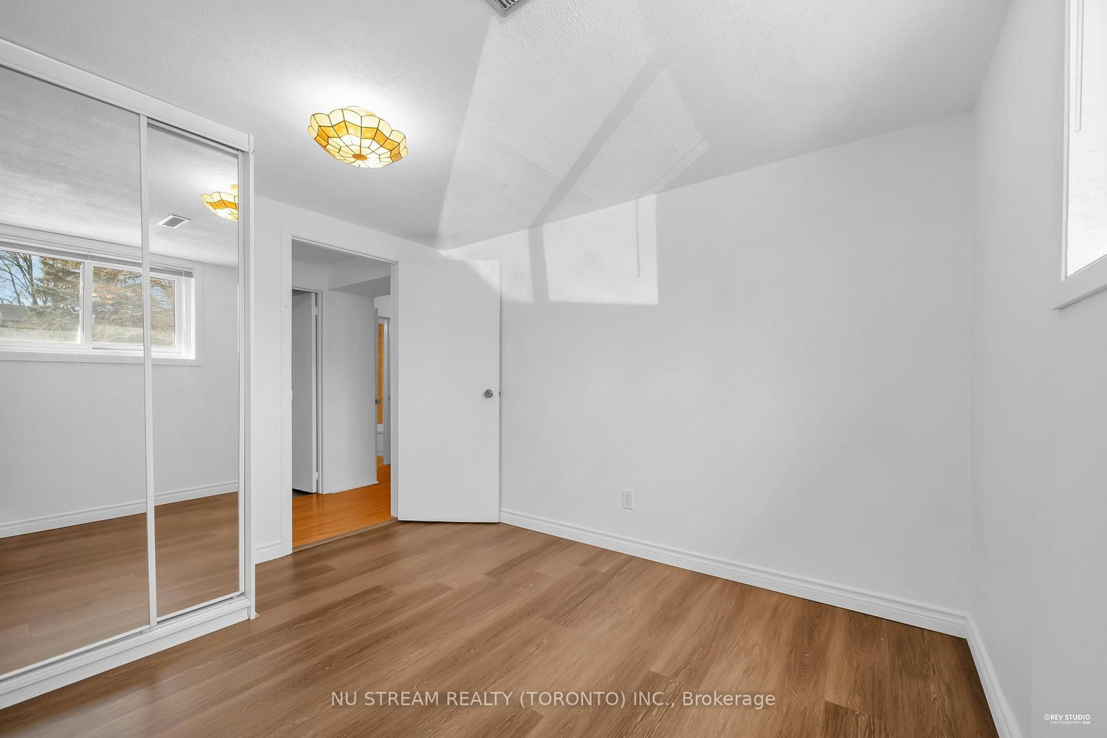 Detached House for sale at 18 Emily Carr Street, Markham, Ontario, L3R 2K4 - Unionville - MLS: N12932882