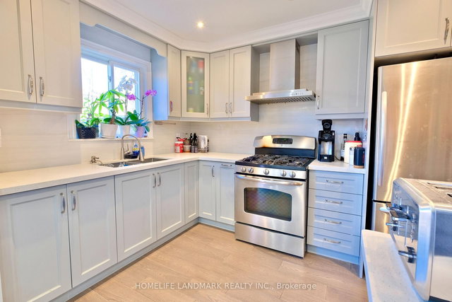 109 Tangmere Crescent