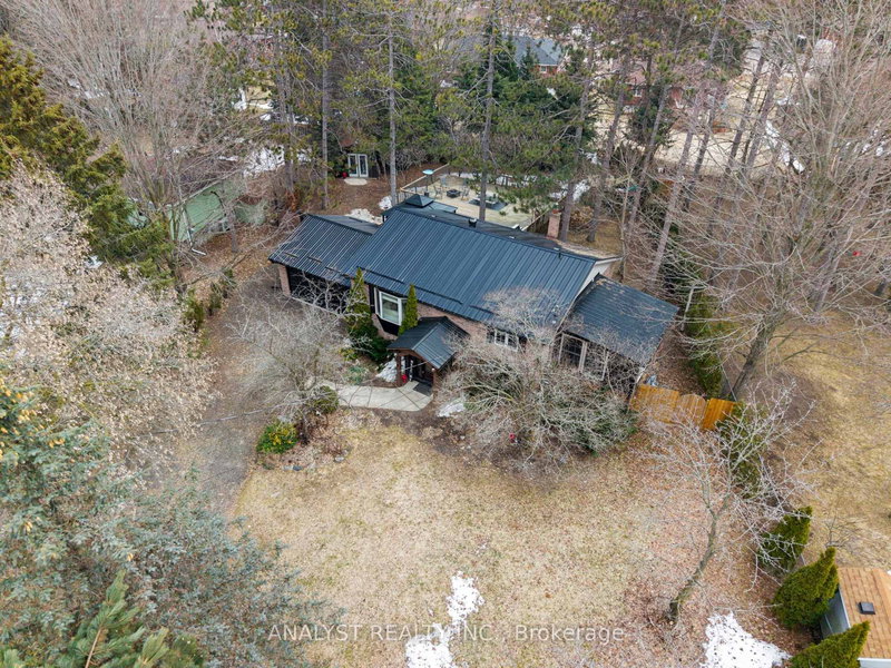 19 Pine Park Blvd, Adjala-Tosorontio, L0M 1J0 | Image 2