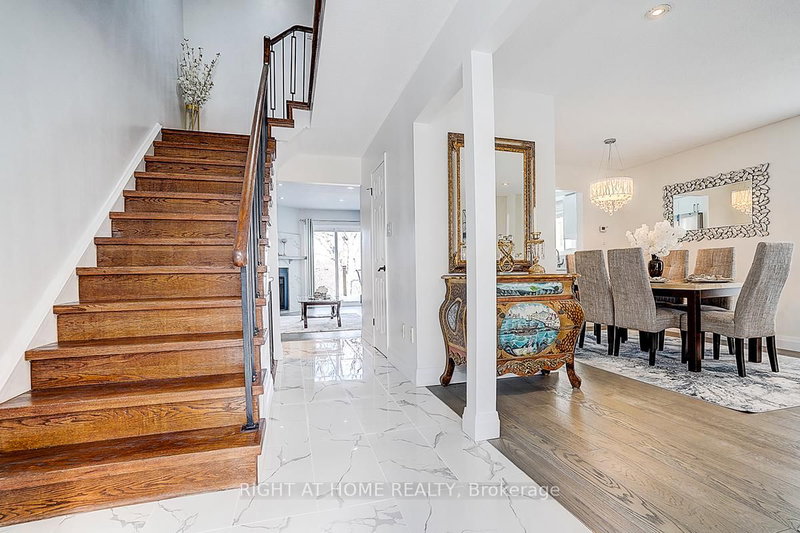 32 Macauley Dr, Markham, L3T 5S5 | Image 3