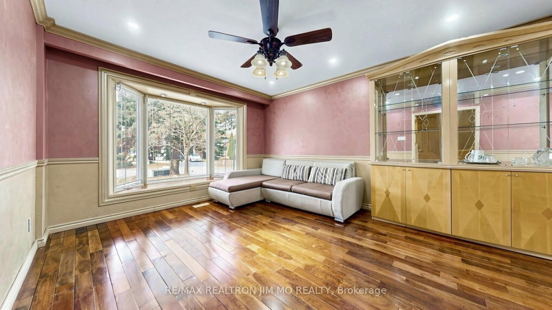 Main & Upper floor - 29 Liebeck Cres, Markham, L3R 1Y4 | Image 3