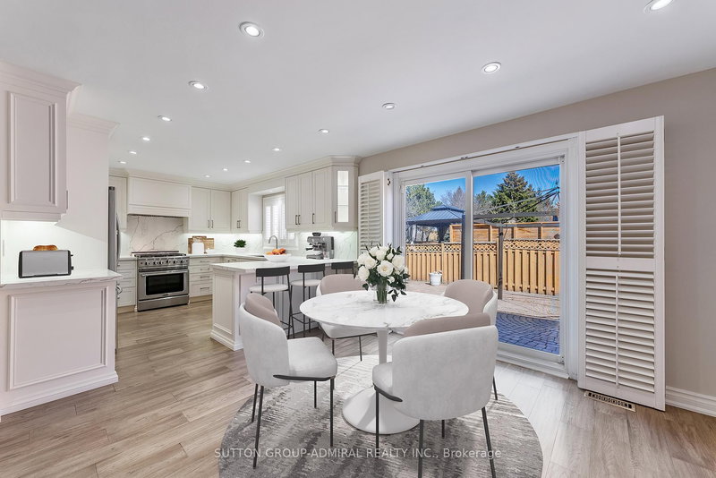 150 Rockwood Cres, Vaughan, L4J 7W1 | Image 3