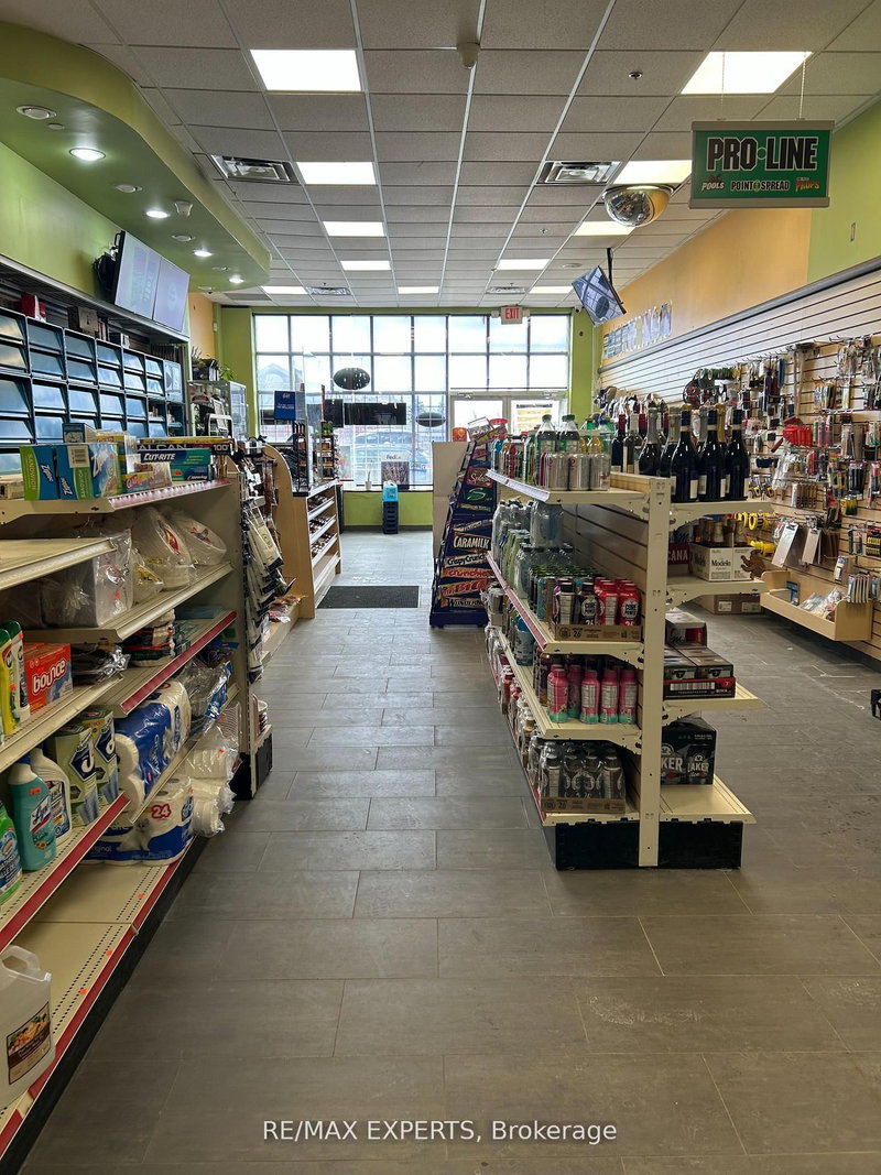 C6 - 1410 Major Mackenzie Dr, Vaughan, L6A 4H6 | Image 3