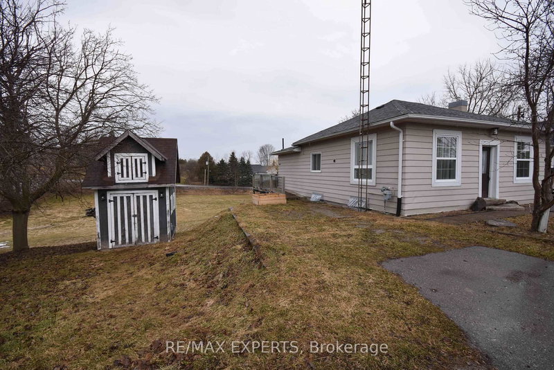 106 Centre St, King, L0G 1T0 | Image 3