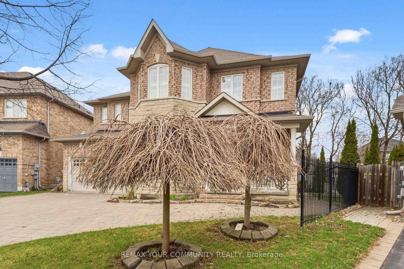 108 Cabin Trail Cres, Whitchurch-Stouffville, L4A 0S7 | Image 3