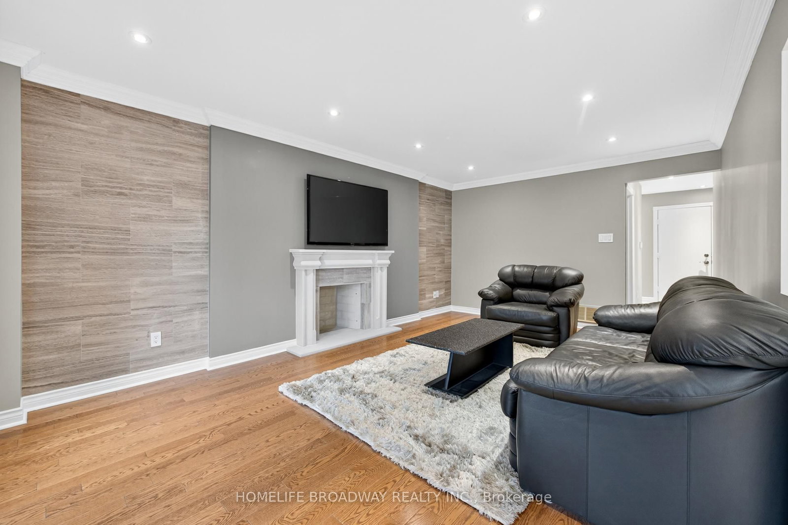 Detached House for sale at 25 Westminster Drive, Richmond Hill, Ontario, L4B 1P4 - Doncrest - MLS: N12934980