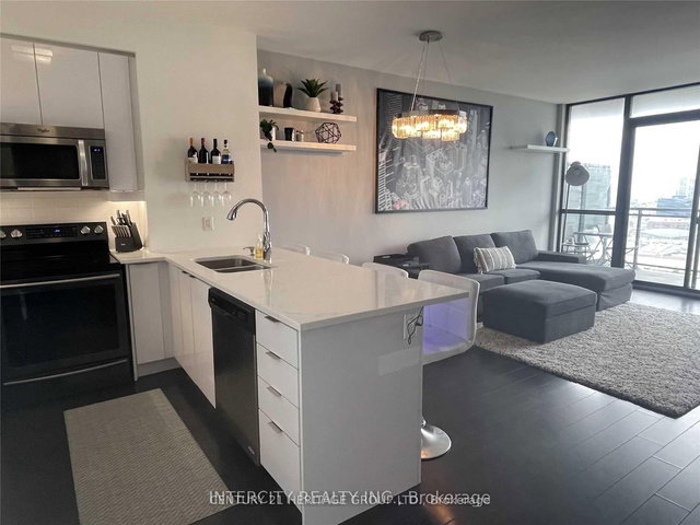 1407 - 2910 Highway 7