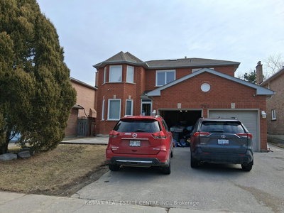 741 Shanahan Blvd | Newmarket | Image