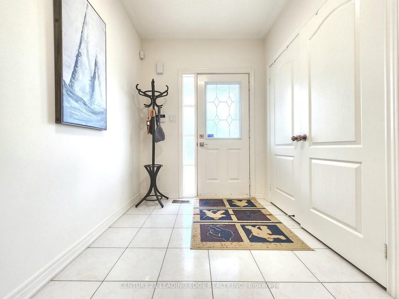 93 Treasure Hill Rd, Vaughan, L6A 0A6 | Image 3