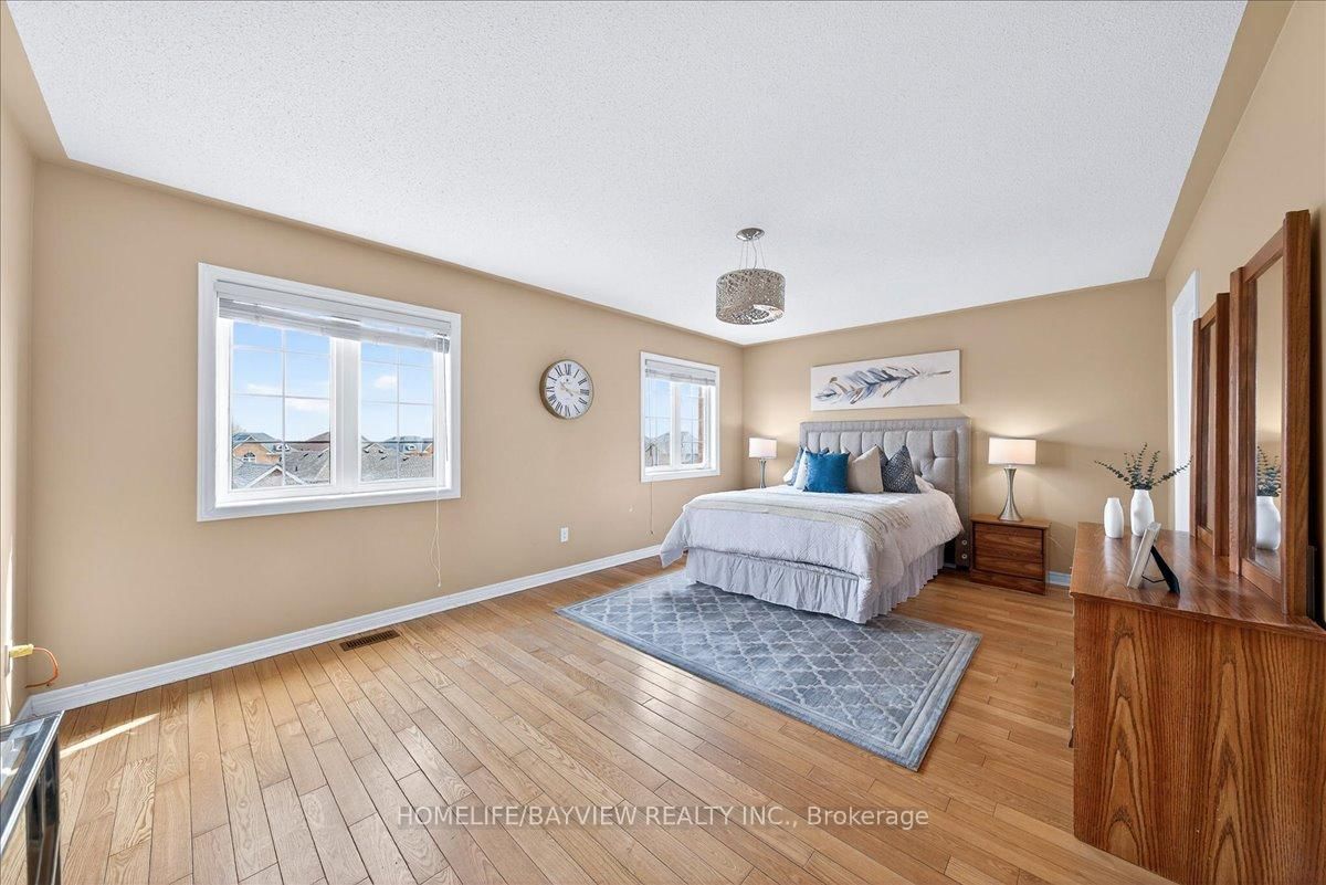 Detached House for sale at 27 Donzi Lane, Vaughan, Ontario, L6A 0J3 - Patterson - MLS: N12936476