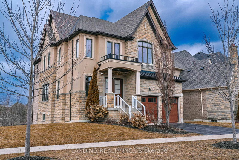 118 Burns Blvd, King, L7B 0M5 | Image 3